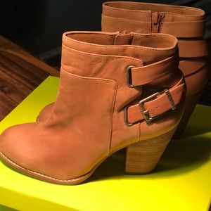 *NEW* Gianni Bini Ankle Booties Sz. 8